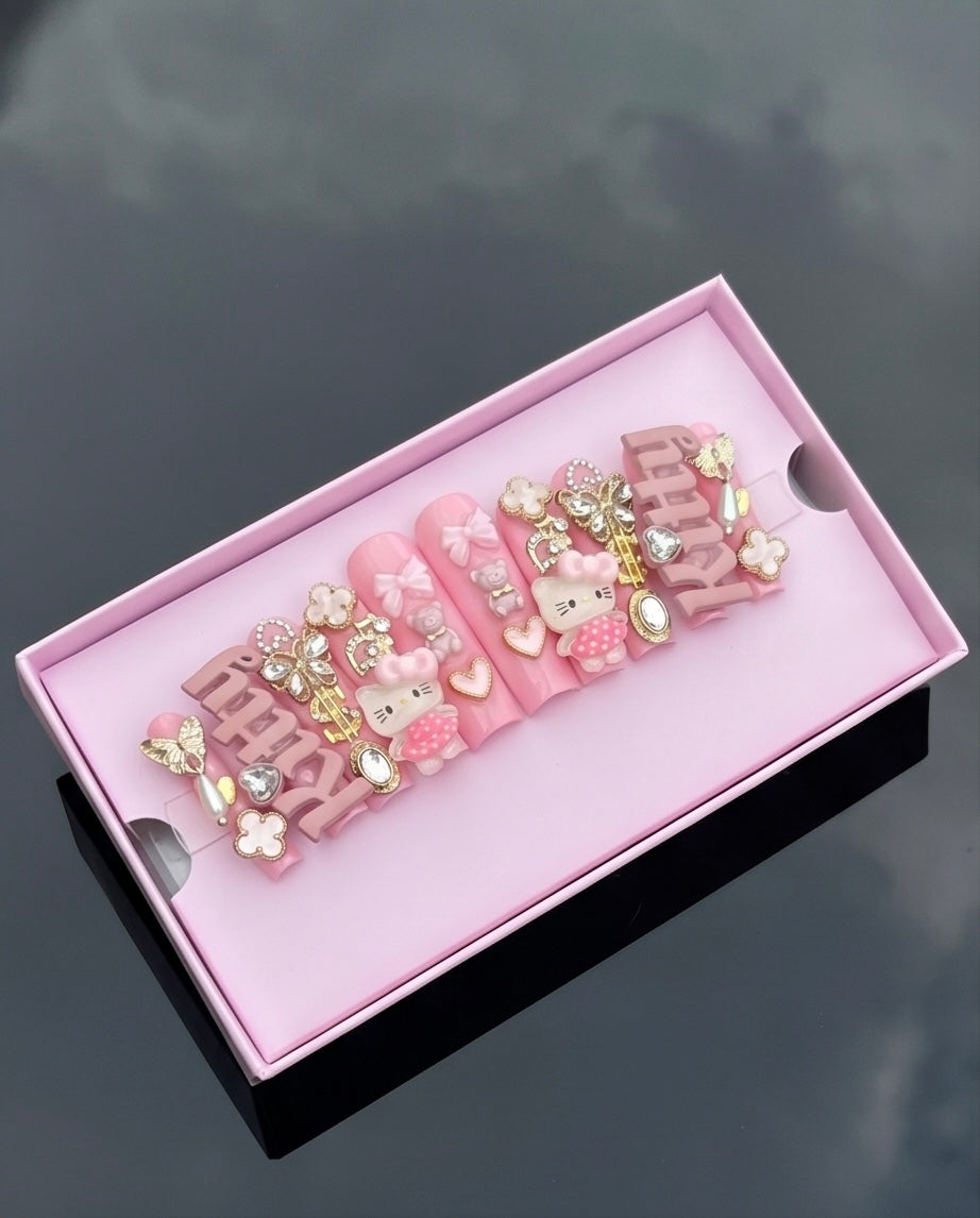 Hello Kitty Claws